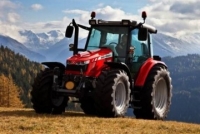 Новинка на агропросторах України - ТРАКТОР MASSEY FERGUSON 5450
