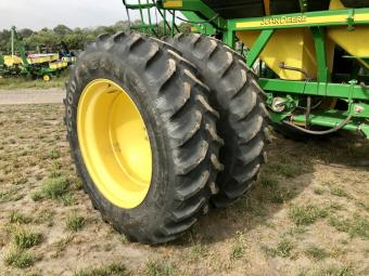 Посівний комплекс пневматичний з добривами John Deere 1890 + Бункер 1910, 2011 р.в foto 14