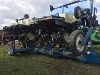 Сівалка механічна Kinze 2300 foto 3
