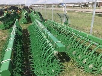 Ротацiйна борона  John Deere 400 4,5 м foto 2