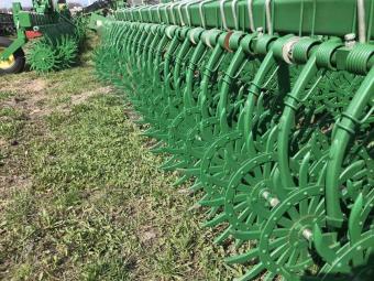 Ротацiйна борона  John Deere 400 4,5 м foto 5