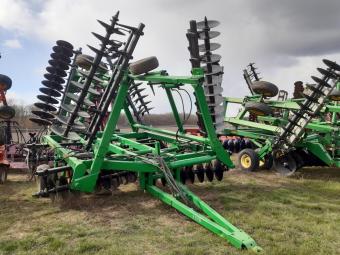 Дискова борона John Deere 235-7,8 м
