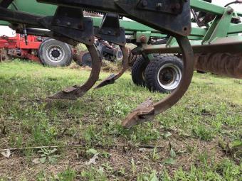 Дисковий глибокорозпушувач John Deere 510-7 стійок-6,4 м. foto 14