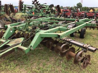 Дисковий глибокорозпушувач John Deere 510-7 стійок-6,4 м. foto 2