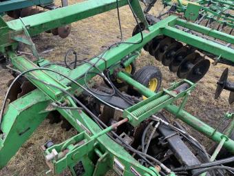 Дискова борона John Deere 637 9м foto 17