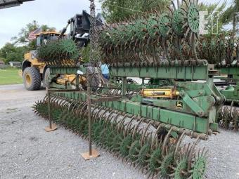 Ротаційна борона John Deere 400 - 9,1 м