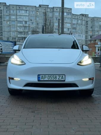 Tesla Model Y 2021 foto 18