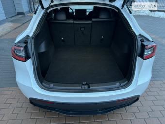 Tesla Model Y 2021 foto 7