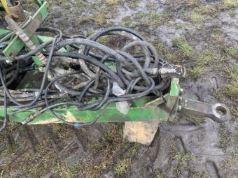 Обприскувач причіпний John Deere 624 foto 10