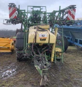 Обприскувач причіпний John Deere 624 foto 5