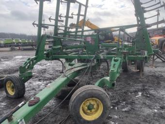 Культиватор John Deere 2210 ширина 10,7 м foto 3