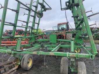Культиватор John Deere 2210 ширина 10,7 м foto 7