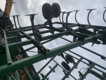 Культиватор John Deere 2210 ширина 10,7 м foto 8