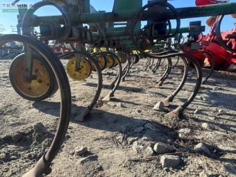 Просапний культиватор John Deere RM foto 3