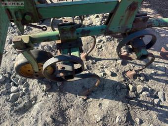 Просапний культиватор John Deere RM foto 7