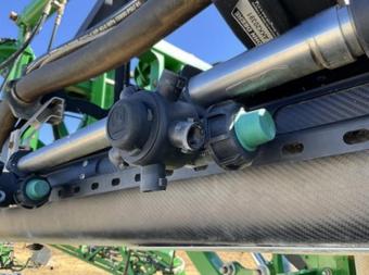 Обприскувач-розкидач John Deere R4038 2014 р.в.(комплект бочка+штанга ) foto 21