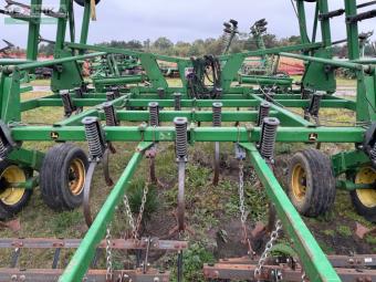 Культиватор John Deere 2210 13,6 м foto 17