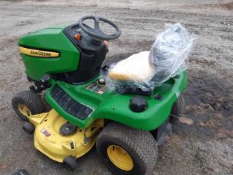Газонокосарка John Deere X360 foto 8